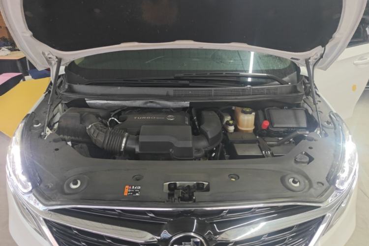 Used Buick GL8 2021 ES Land Cruiser 653T Luxury Edition Engine Bay