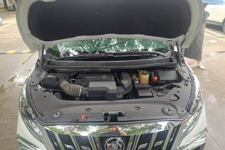 Used Buick GL8 2021 ES Landtrek 653T Comfort Edition Engine Bay