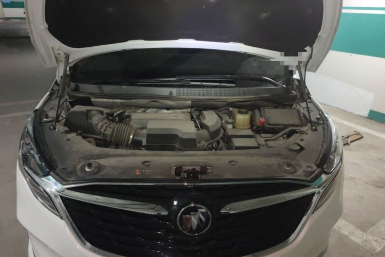 Used Buick GL8 2021 ES Land Cruiser 653T Flagship Model Engine Bay