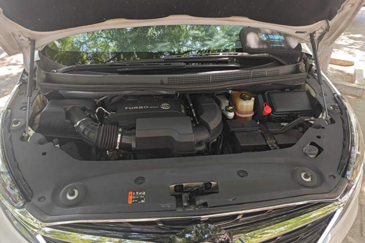 Used Buick GL8 2021 ES Land Cruiser 653T Luxury Edition Engine Bay