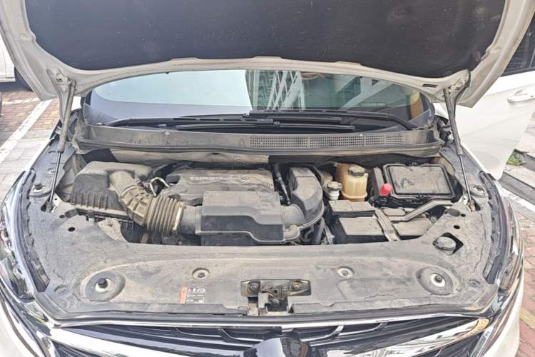 Used Buick GL8 2021 ES Land Cruiser 653T Luxury Edition Engine Bay
