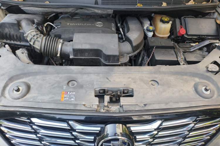 Used Buick GL8 2021 ES Landtrek 653T Comfort Edition Engine Bay