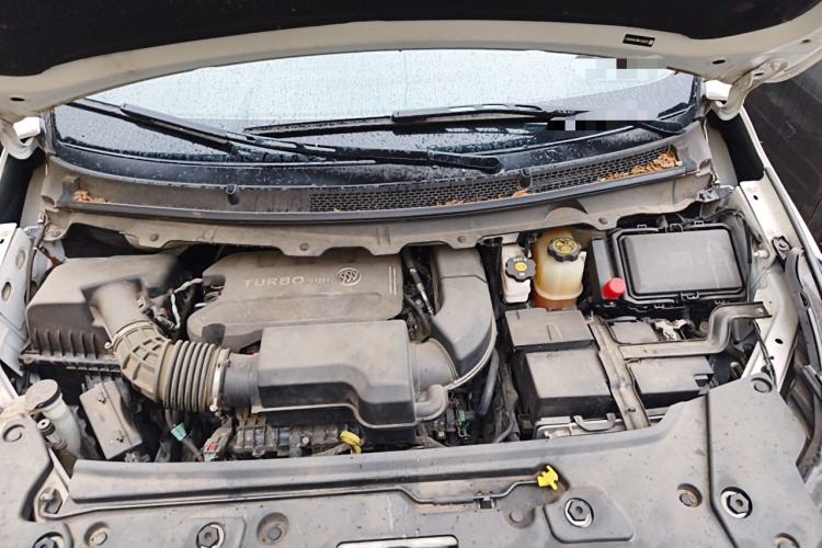 Used Buick GL8 2021 Land Cruiser Executive Class 652T Comfort Model Engine Bay