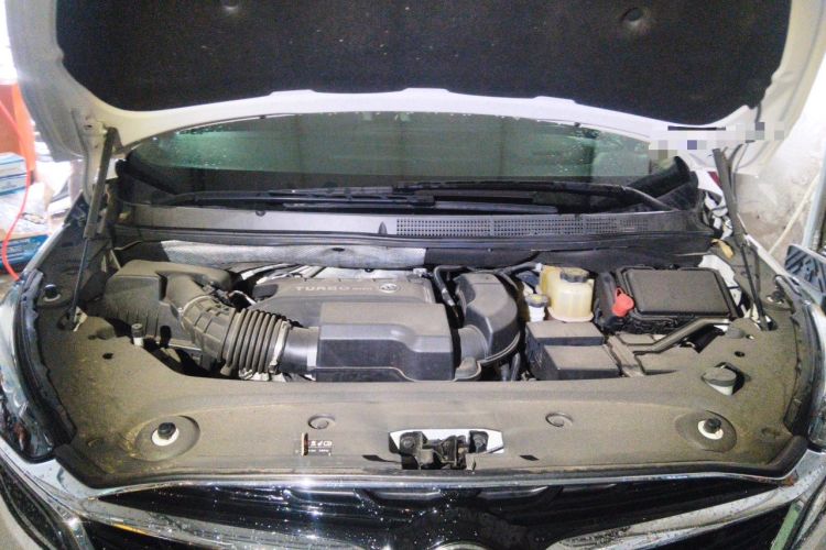 Used Buick GL8 2021 ES Land Cruiser 653T Smart Flagship Model Engine Bay