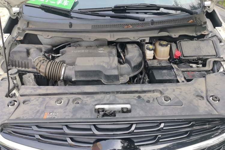 Used Buick GL8 2021 Land Cruiser Executive Class 652T Comfort Model Engine Bay