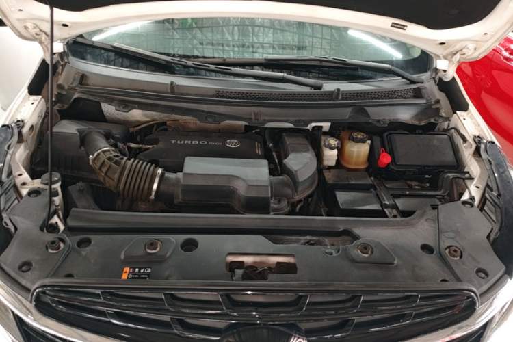 Used Buick GL8 2021 Land Cruiser Executive 652T Premium Model Engine Bay