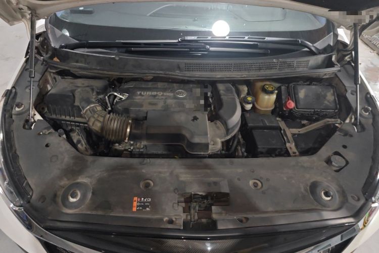 Used Buick GL8 2021 ES Landtrek 653T Comfort Edition Engine Bay