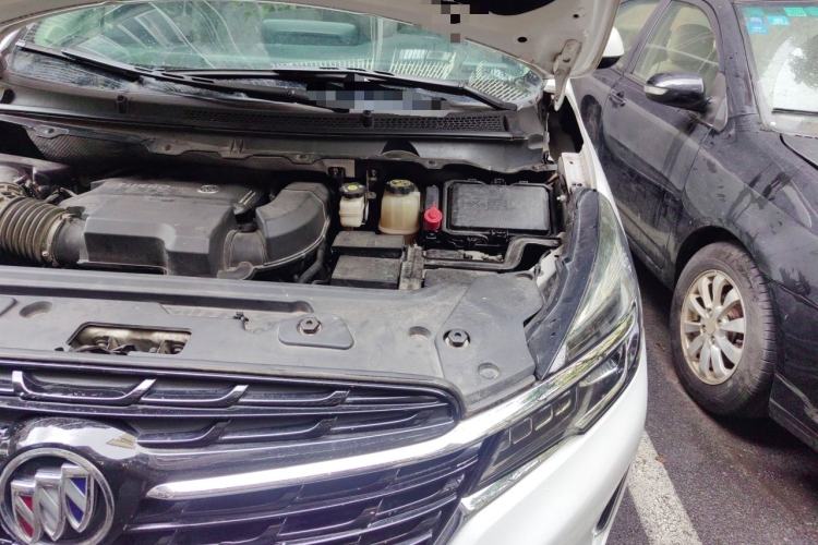 Used Buick GL8 2021 Land Cruiser Executive Class 652T Luxury Model Engine Bay Left