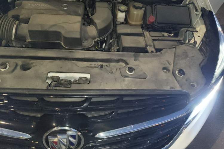 Used Buick GL8 2021 Land Cruiser Executive Class 652T Comfort Model Engine Bay Left