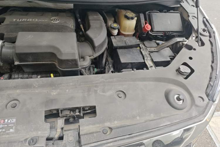 Used Buick GL8 2021 ES Landtrek 653T Comfort Edition Engine Bay Left