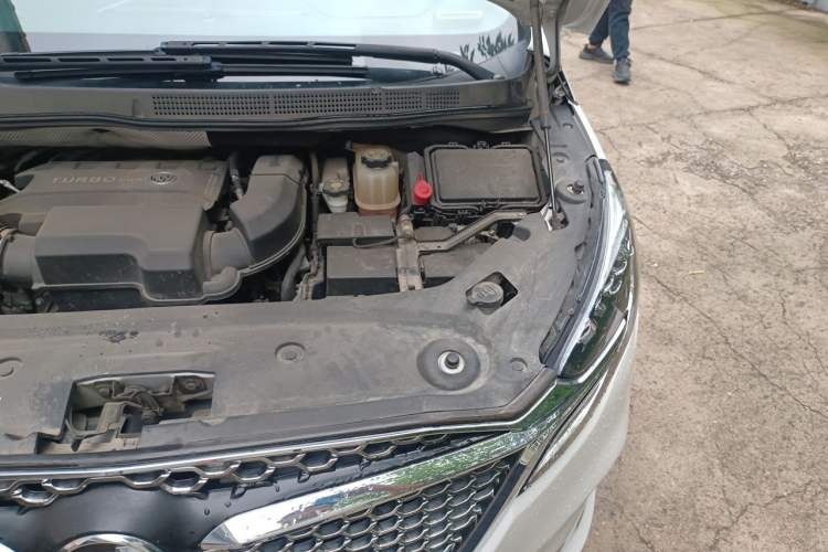 Used Buick GL8 2021 ES Landtrek 653T Comfort Edition Engine Bay Left