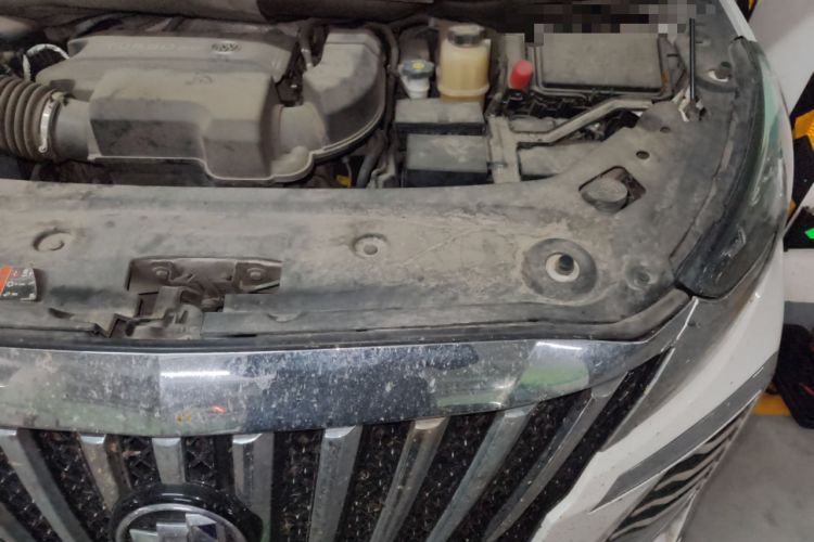 Used Buick GL8 2021 ES Landtrek 653T Comfort Edition Engine Bay Left