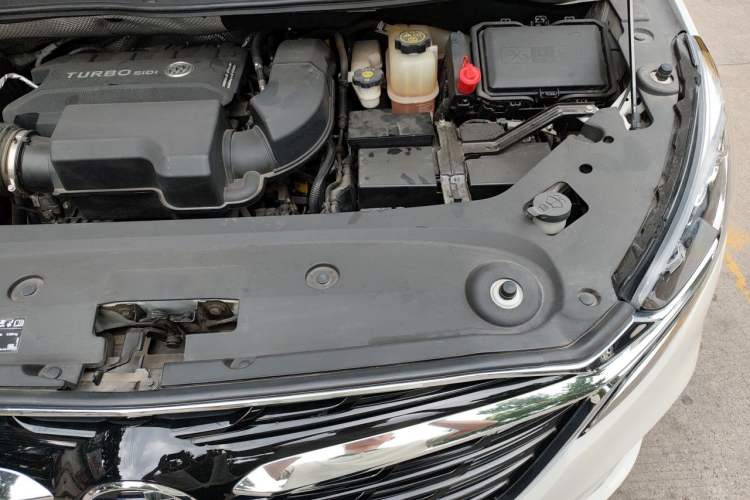 Used Buick GL8 2021 ES Landtrek 653T Comfort Edition Engine Bay Left