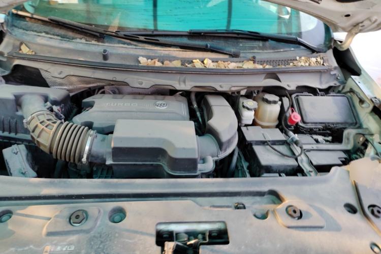 Used Buick GL8 2021 Land Cruiser Executive Class 652T Comfort Model Engine Bay