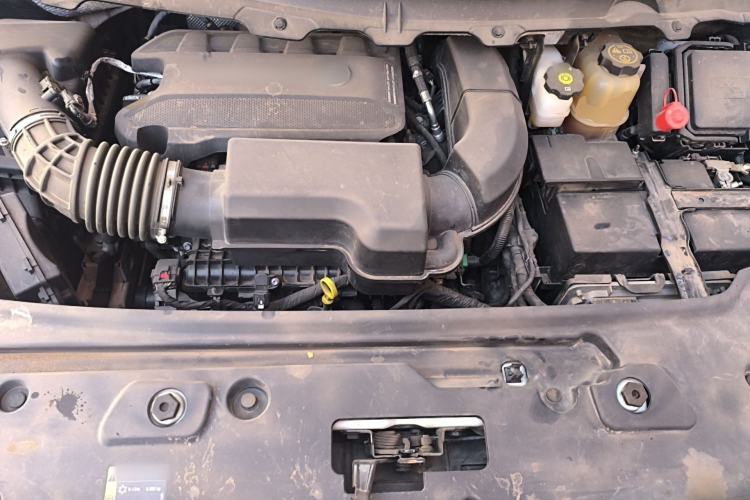 Used Buick GL8 2021 Land Cruiser Executive Class 652T Smart Luxury Model Engine Bay
