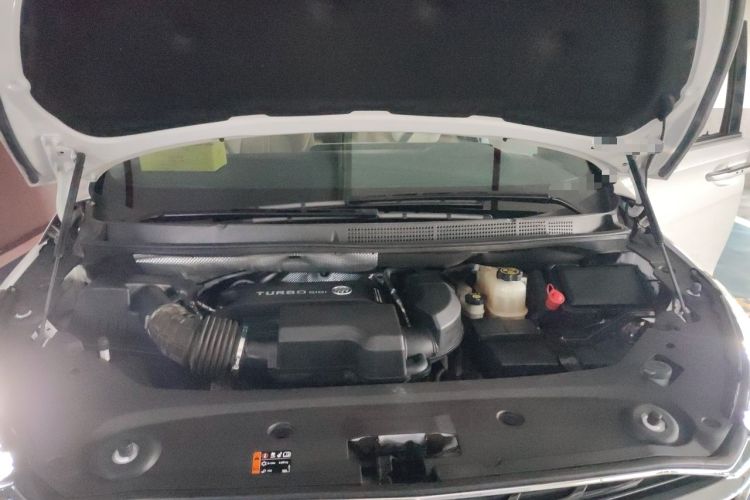 Used Buick GL8 2021 ES Land Cruiser 653T Smart Flagship Model Engine Bay
