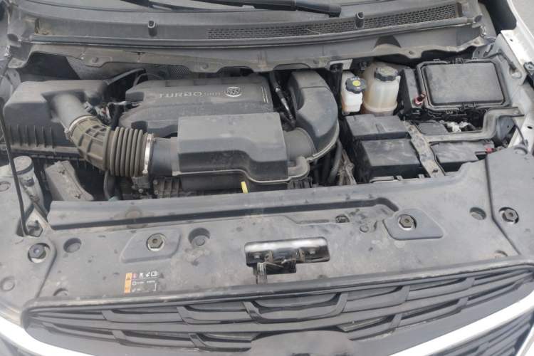 Used Buick GL8 2021 Land Cruiser Executive Class 652T Comfort Model Engine Bay