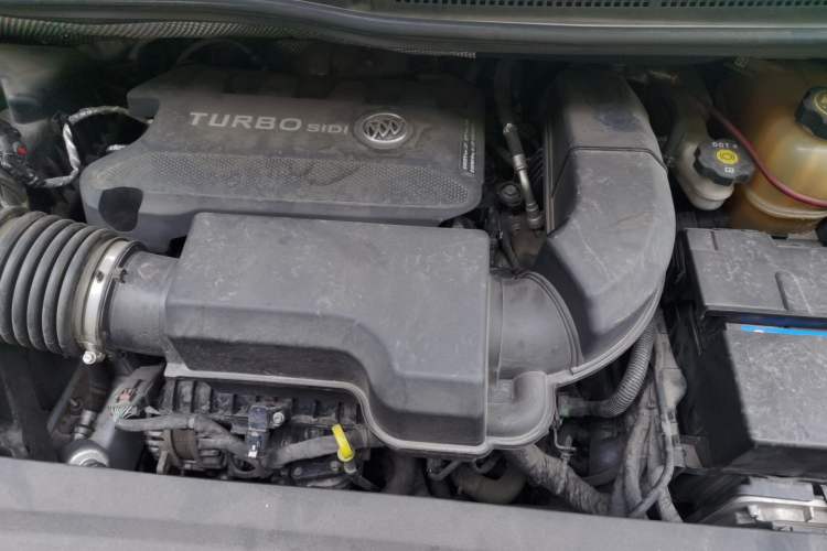 Used Buick GL8 2021 ES Land Cruiser 653T Luxury Edition Engine Bay