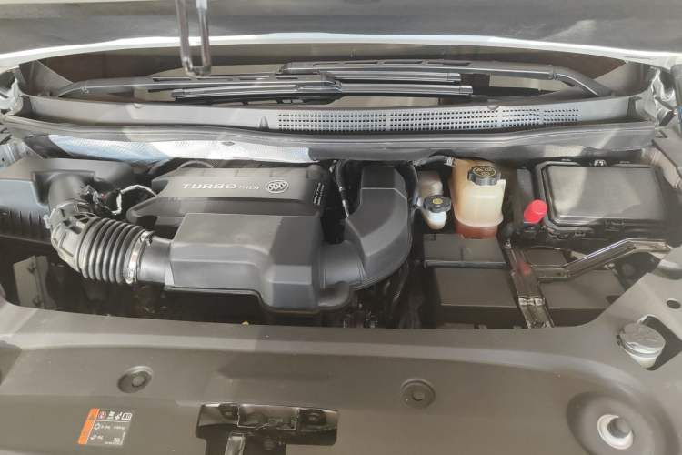 Used Buick GL8 2021 ES Land Cruiser 653T Luxury Edition Engine Bay