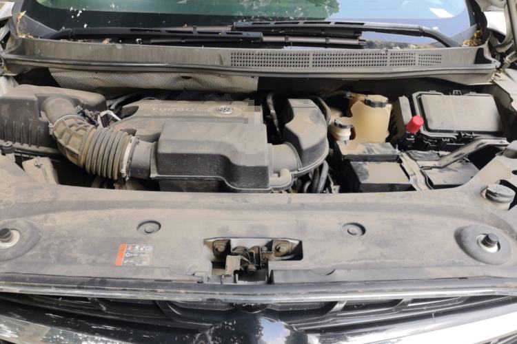 Used Buick GL8 2021 ES Land Cruiser 653T Smart Flagship Model Engine Bay