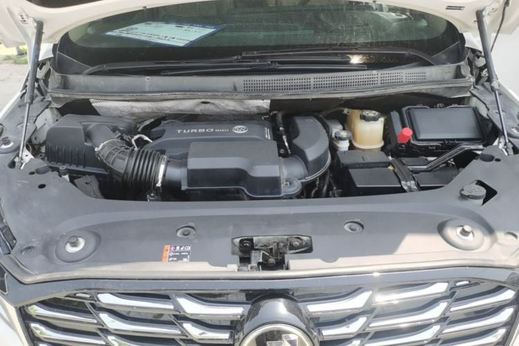 Used Buick GL8 2021 ES Landtrek 653T Luxury Model Engine Bay