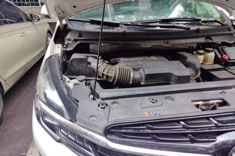Used Buick GL8 2021 Land Cruiser Executive Class 652T Luxury Model Engine Bay Right