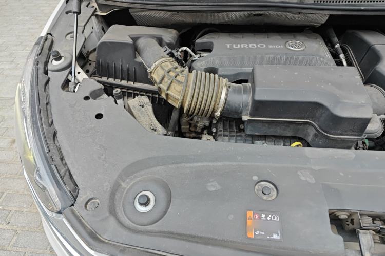 Used Buick GL8 2021 ES Land Cruiser 653T Luxury Edition Engine Bay Right