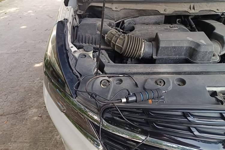 Used Buick GL8 2021 Land Cruiser Executive Class 652T Comfort Model Engine Bay Right
