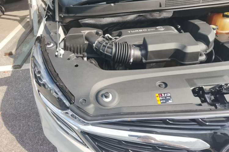 Used Buick GL8 2021 ES Land Cruiser 653T Luxury Edition Engine Bay Right