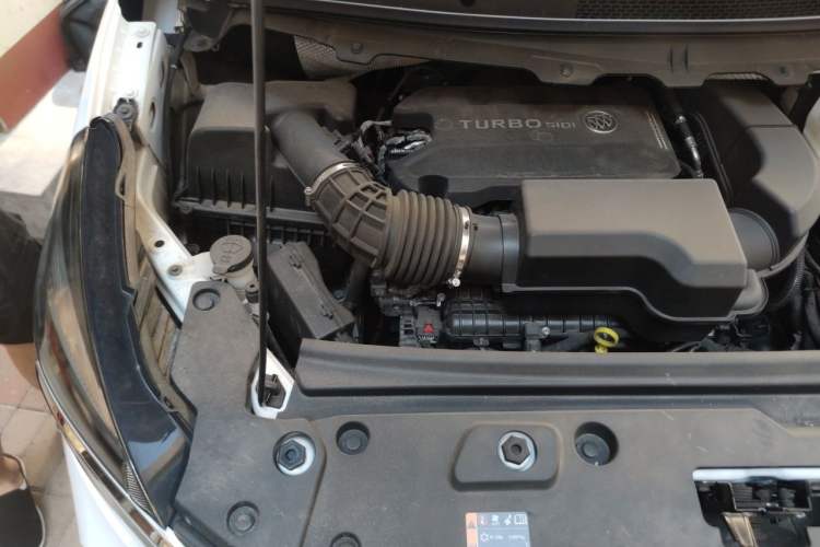 Used Buick GL8 2021 Land Cruiser Executive Class 652T Comfort Model Engine Bay Right