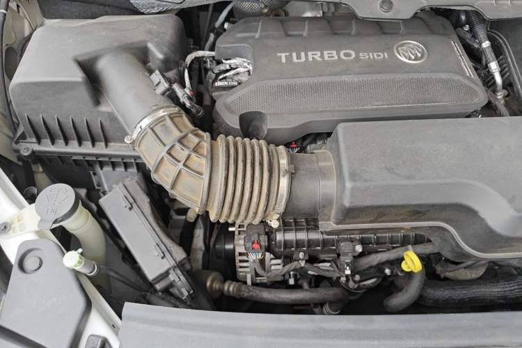 Used Buick GL8 2021 Land Cruiser Executive Class 652T Comfort Model Engine Bay Right