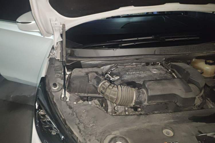 Used Buick GL8 2021 ES Landtrek 653T Comfort Edition Engine Bay Right