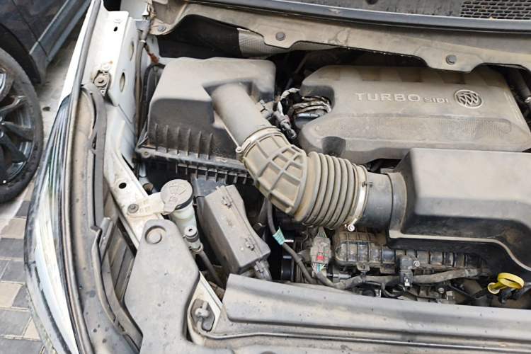 Used Buick GL8 2021 Land Cruiser Executive Class 652T Comfort Model Engine Bay Right