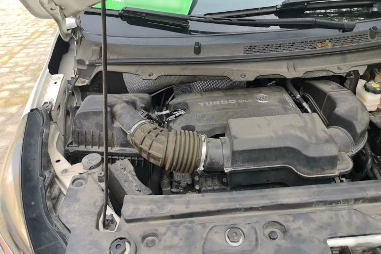 Used Buick GL8 2021 Land Cruiser Executive Class 652T Comfort Model Engine Bay Right