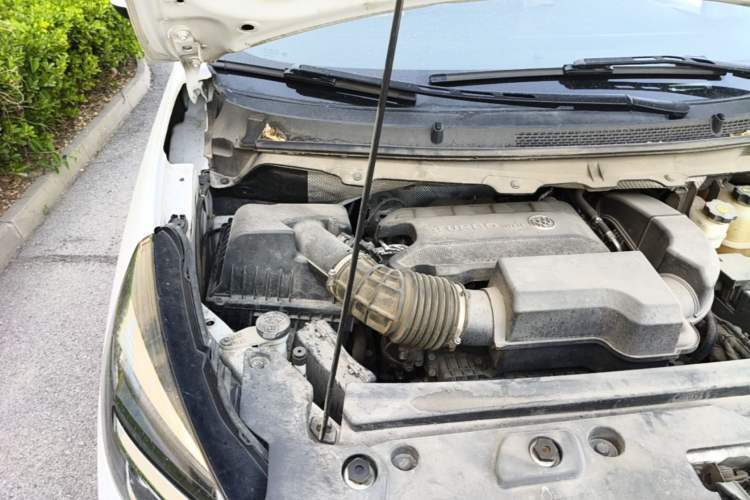 Used Buick GL8 2021 Land Cruiser Executive Class 652T Comfort Model Engine Bay Right