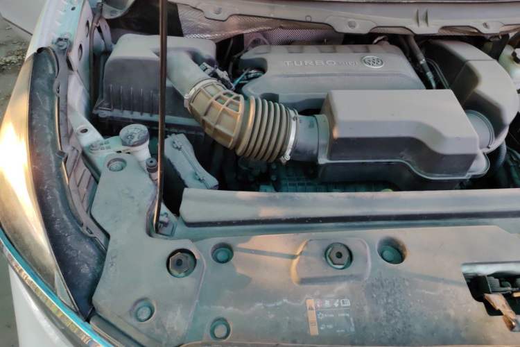 Used Buick GL8 2021 Land Cruiser Executive Class 652T Comfort Model Engine Bay Right