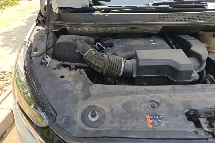 Used Buick GL8 2021 ES Land Cruiser 653T Luxury Edition Engine Bay Right