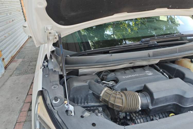 Used Buick GL8 2021 ES Landtrek 653T Comfort Edition Engine Bay Right