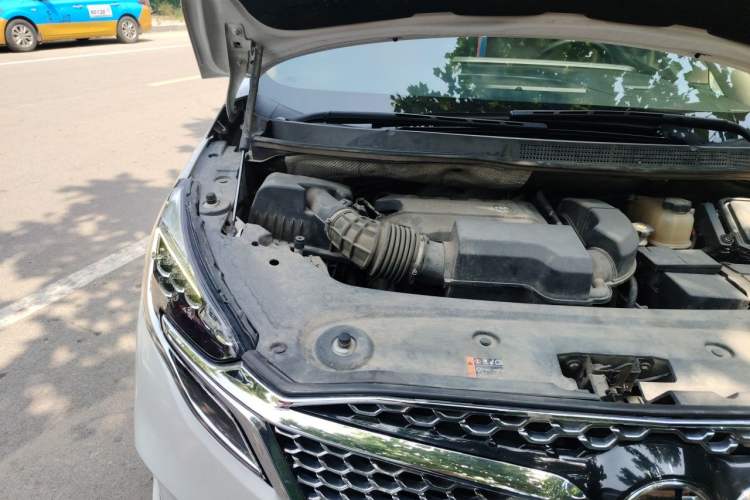 Used Buick GL8 2021 ES Landtrek 653T Smart Luxury Model Engine Bay Right