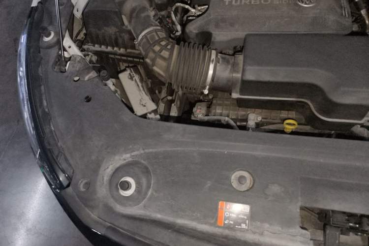 Used Buick GL8 2021 ES Landtrek 653T Comfort Edition Engine Bay Right