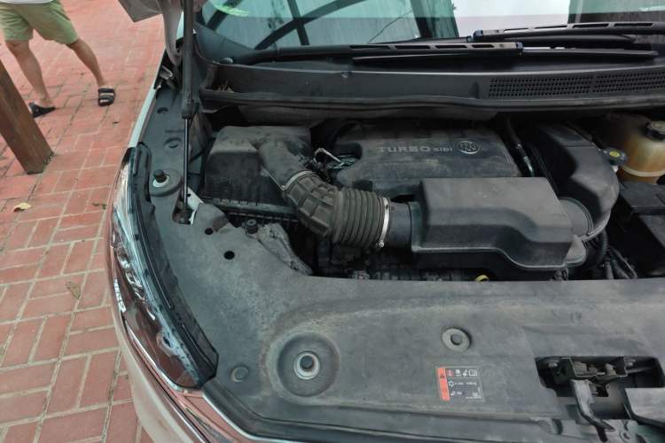 Used Buick GL8 2021 ES Land Cruiser 653T Luxury Edition Engine Bay Right