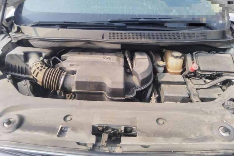 Used Buick GL8 2021 ES Landtrek 653T Luxury Model Engine Bay