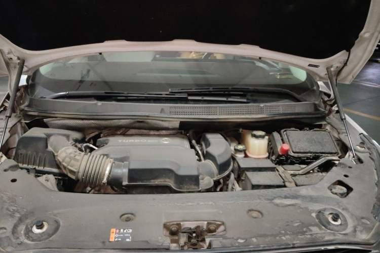 Used Buick GL8 2021 ES Landtrek 653T Comfort Edition Engine Bay