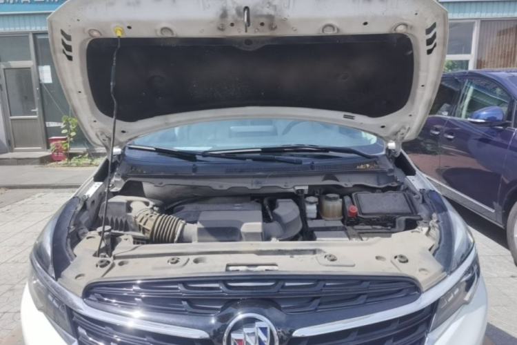 Used Buick GL8 2021 Land Cruiser Executive 652T Premium Model Engine Bay
