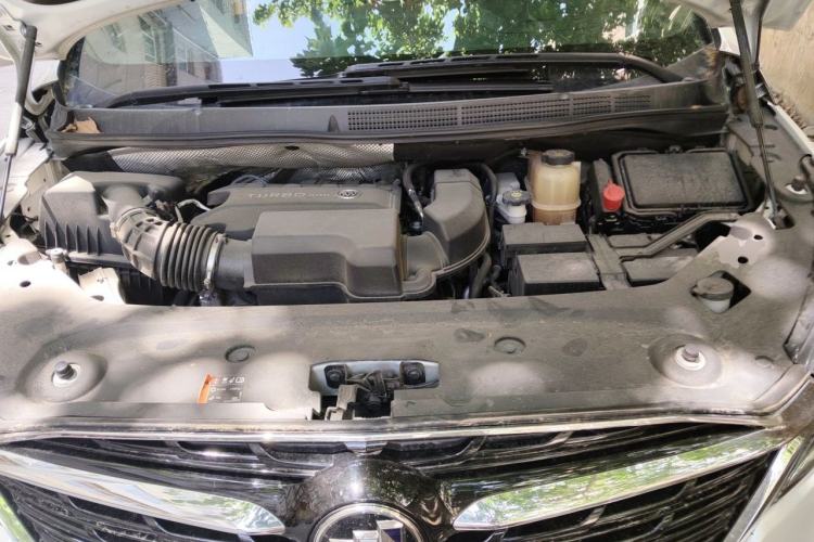 Used Buick GL8 2021 ES Landtrek 653T Luxury Model Engine Bay