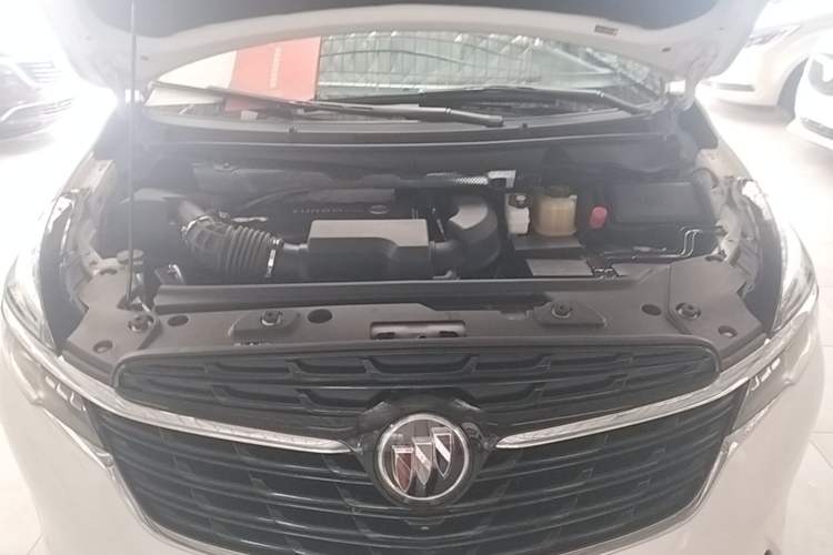 Used Buick GL8 2021 Land Cruiser Executive Class 652T Smart Luxury Model Engine Bay
