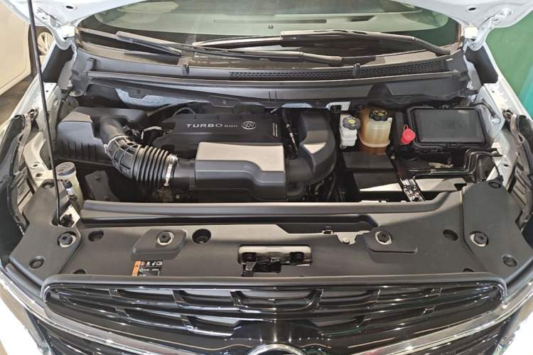 Used Buick GL8 2021 Land Cruiser Executive Class 652T Smart Luxury Model Engine Bay