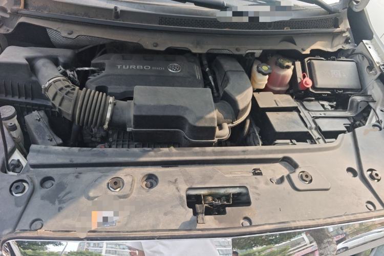 Used Buick GL8 2021 Land Cruiser Executive Class 652T Comfort Model Engine Bay