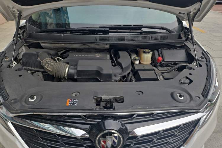 Used Buick GL8 2021 ES Landtrek 653T Luxury Model Engine Bay