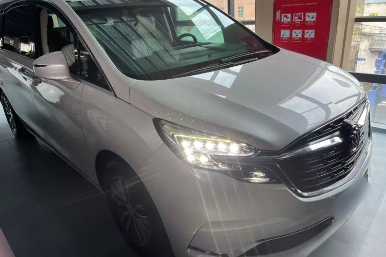 Used Buick GL8 2021 ES Landtrek 653T Comfort Edition Exterior 1